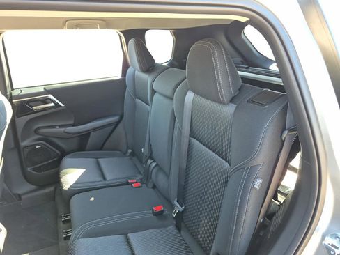 New 2026 Mitsubishi Outlander ES FWD image 27