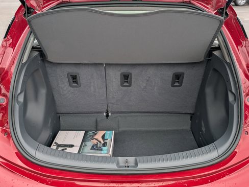 Used 2020 Chevrolet Bolt LT image 18