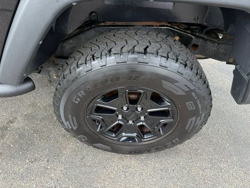 Used 2017 Jeep Wrangler Sport AWD/4WD image 5