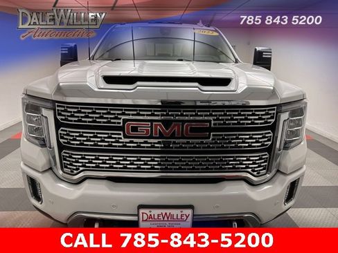 Used 2022 GMC Sierra 3500 Denali w/ Denali Ultimate Package image 2