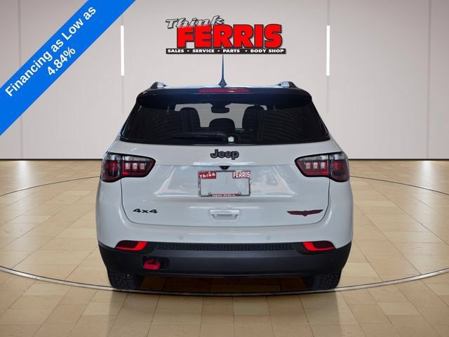 Used 2026 Jeep Compass Trailhawk AWD/4WD image 6