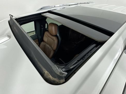 Used 2023 Lincoln Navigator Reserve AWD/4WD image 14