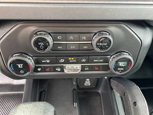 New 2026 Ford Bronco Badlands image 17