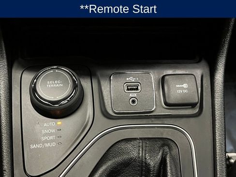 Used 2022 Jeep Cherokee Latitude Lux image 10