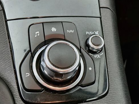Used 2016 MAZDA MAZDA3 s Grand Touring FWD image 26