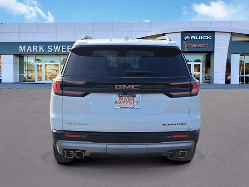 Used 2025 GMC Acadia Elevation image 31