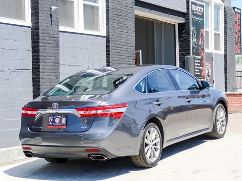 Used 2015 Toyota Avalon XLE Touring FWD image 4