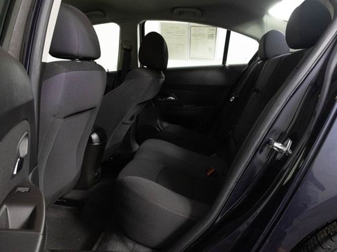 Used 2015 Chevrolet Cruze LT image 35