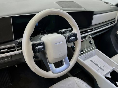 Used 2026 Hyundai Santa Fe SEL image 18