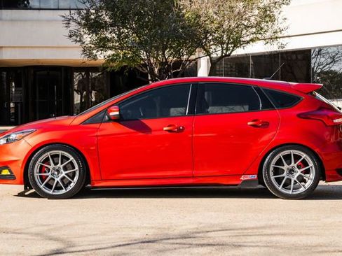 Used 2018 Ford Focus ST w/ Equipment Group 401A image 51