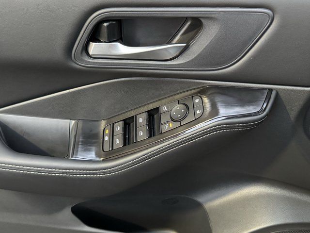 New 2026 Nissan Rogue SV AWD/4WD image 10