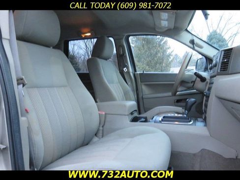 Used 2006 Jeep Grand Cherokee Laredo image 7