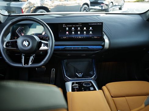 Certified 2025 BMW X3 xDrive30i w/ M Sport Package image 25