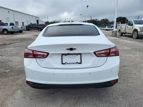 Used 2024 Chevrolet Malibu LT w/ Redline Edition image 17
