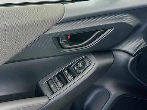 Used 2024 Subaru Crosstrek 2.0i Premium image 15