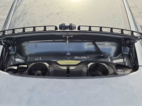 Used 2025 Porsche 911 Carrera image 24