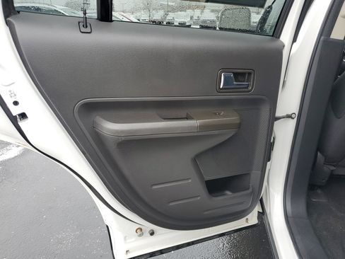 Used 2009 Ford Edge SEL image 8