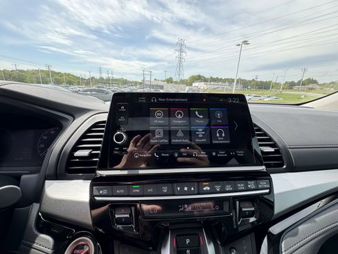 New 2026 Honda Odyssey Touring image 18