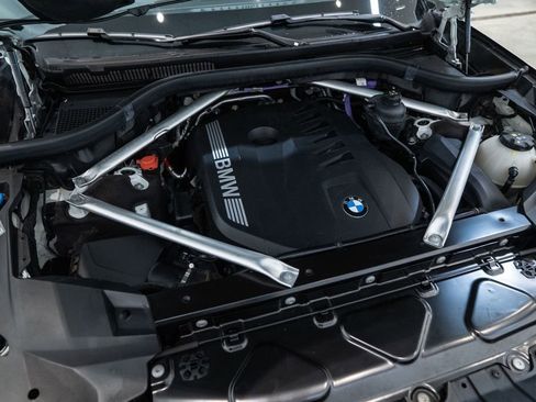 Used 2024 BMW X7 xDrive40i w/ Parking Assistance Package image 41