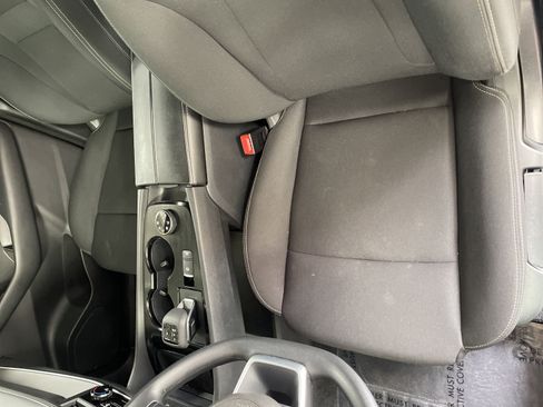 Used 2024 Nissan Rogue S AWD/4WD image 14