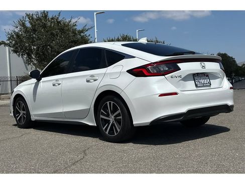 Used 2024 Honda Civic LX image 3
