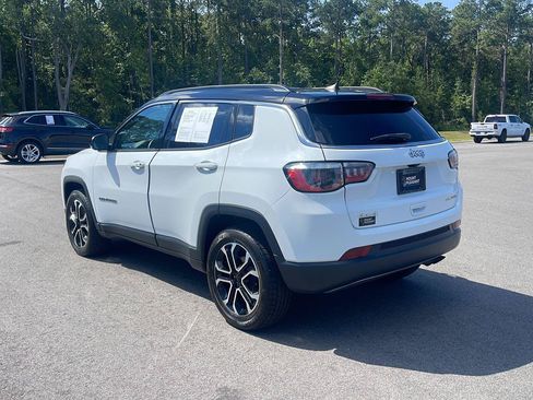 Used 2022 Jeep Compass Limited AWD/4WD image 5
