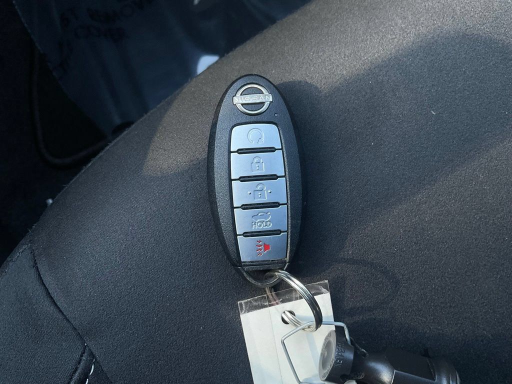 Used 2025 Nissan Altima 2.5 SV FWD image 26