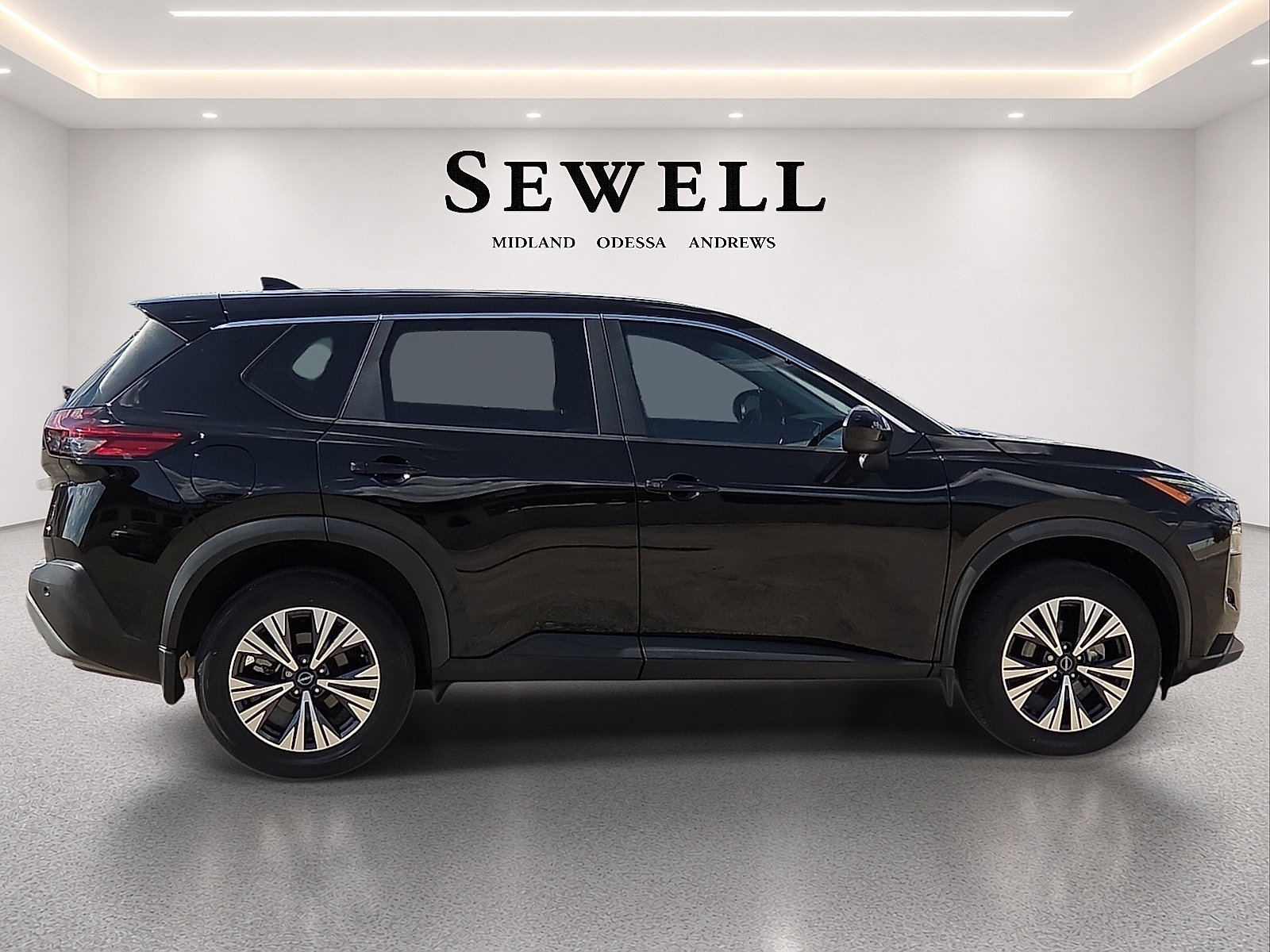 Used 2023 Nissan Rogue SV FWD image 5