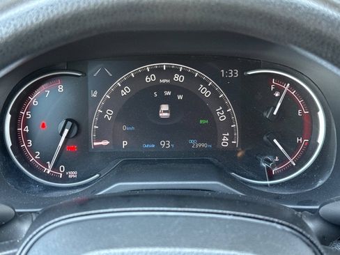 Used 2023 Toyota RAV4 XLE AWD/4WD image 39