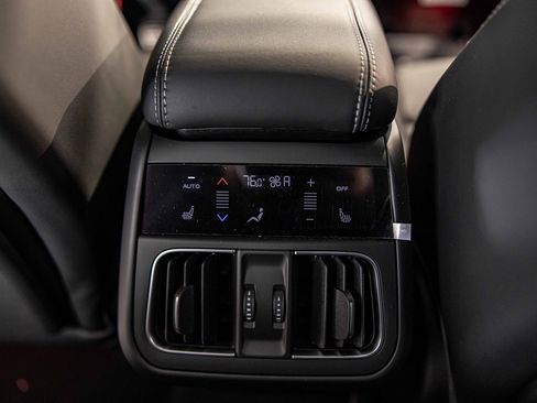 New 2025 Maserati Grecale Modena image 34