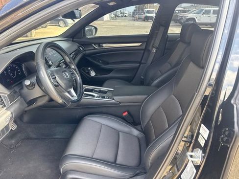Used 2022 Honda Accord Sport image 9