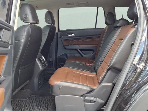 Used 2023 Volkswagen Atlas SEL Premium AWD/4WD image 15