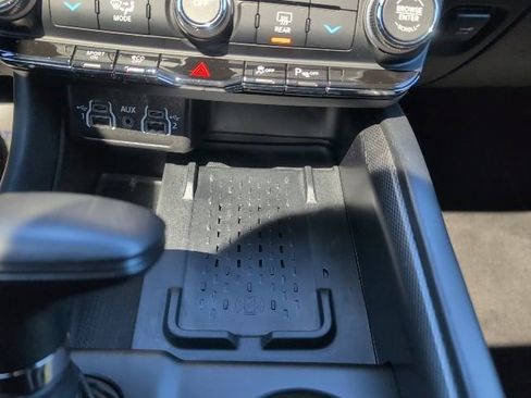Used 2025 Dodge Durango R/T AWD/4WD image 37