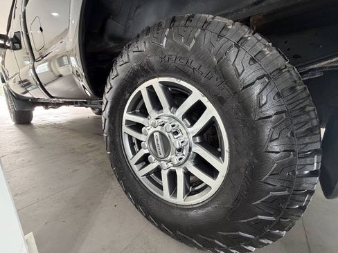 Used 2015 Ford F250 Lariat w/ Chrome Package AWD/4WD image 5