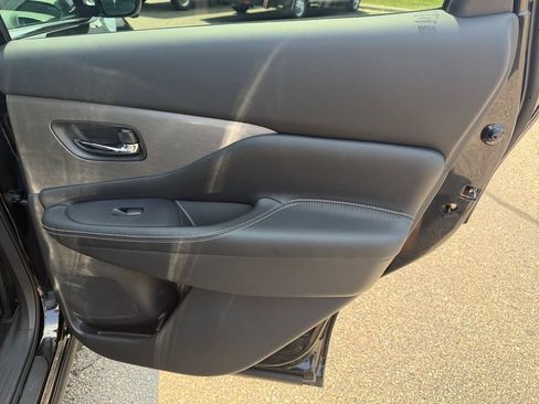 Used 2024 Nissan Murano SV AWD/4WD image 20