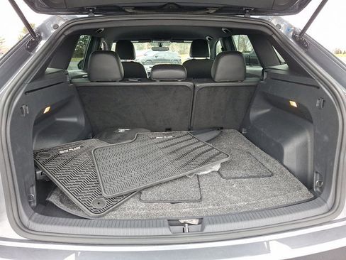 Used 2022 Volkswagen Atlas Cross Sport SE image 28