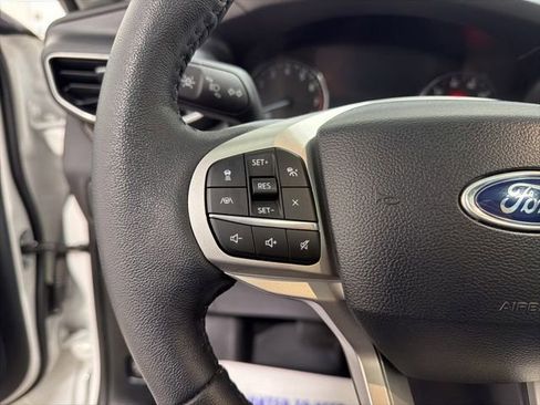Used 2024 Ford Explorer Limited w/ Limited Technology Package AWD/4WD image 16