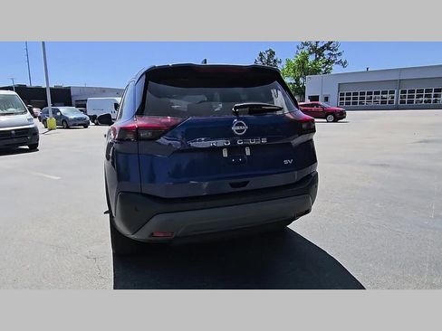 Used 2023 Nissan Rogue SV image 32