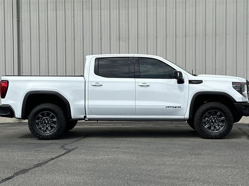 Used 2025 GMC Sierra 1500 AT4X image 3