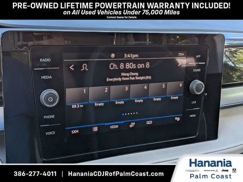 Used 2025 Volkswagen Taos SE FWD image 18
