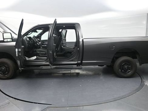 Used 2026 RAM 2500 Tradesman AWD/4WD image 32