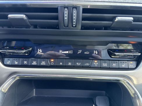 Certified 2025 MAZDA CX-90 3.3 Turbo S w/ Premium Plus image 19