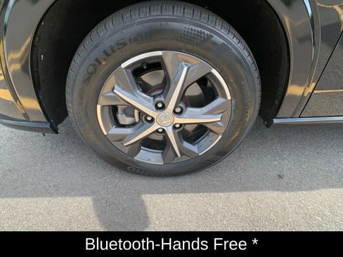 Used 2025 Honda HR-V EX-L image 9