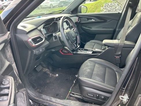 Used 2023 Chevrolet TrailBlazer RS w/ Convenience Package AWD/4WD image 5