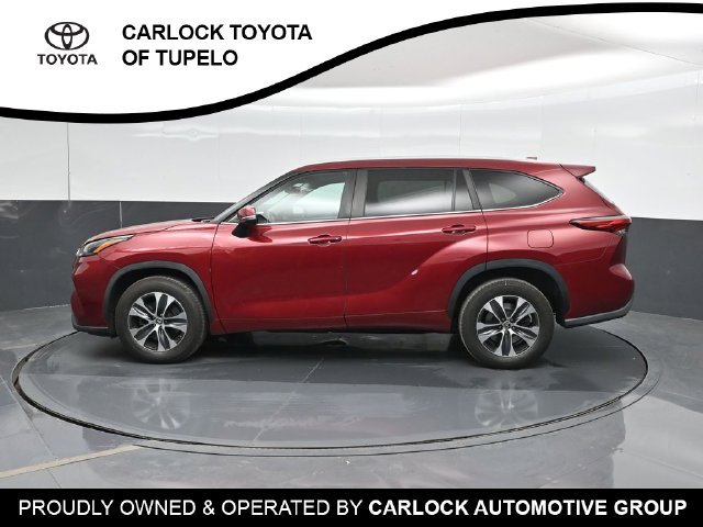 Used 2023 Toyota Highlander XLE FWD image 10