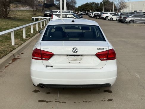 Used 2013 Volkswagen Passat 2.5 SE image 5