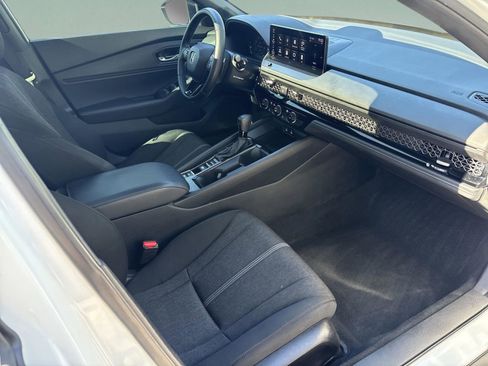 Used 2023 Honda Accord Sport image 19