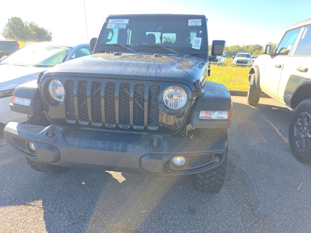 Used 2023 Jeep Gladiator Sport AWD/4WD image 5