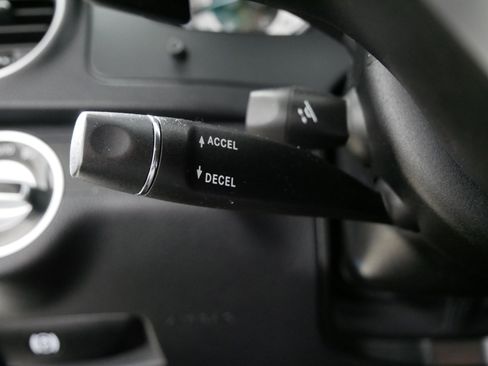 Used 2014 Mercedes-Benz C 250 Coupe image 32