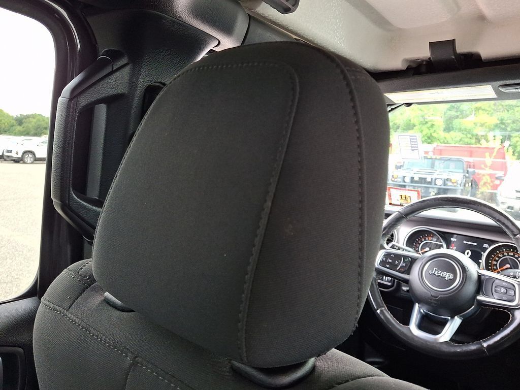 Used 2020 Jeep Gladiator Sport w/ Quick Order Package 24S AWD/4WD image 14